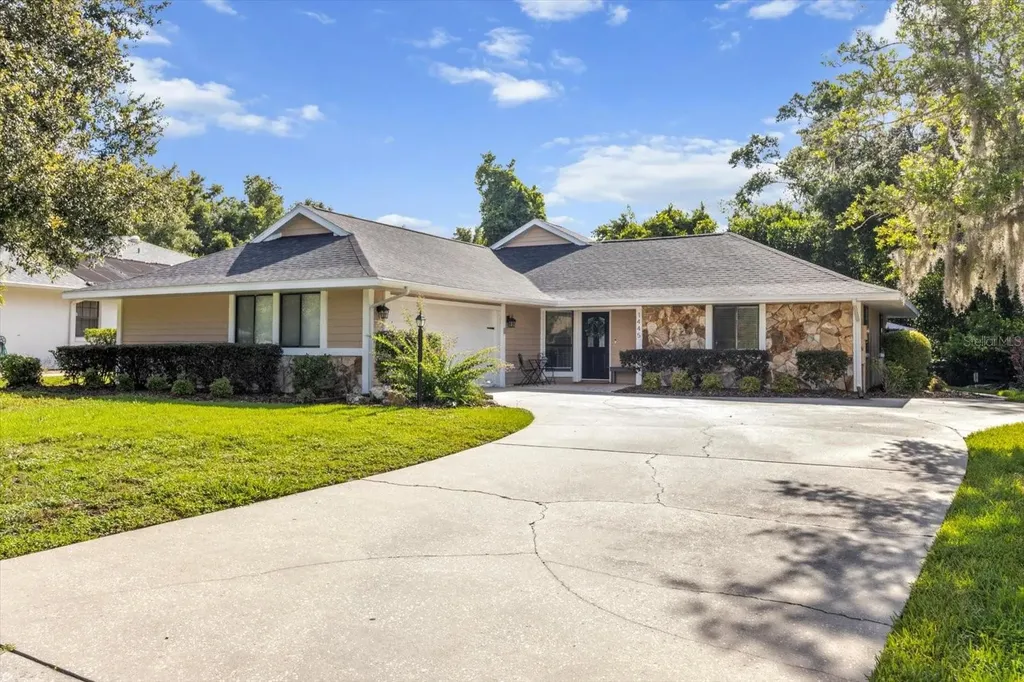1445 N Chapelcross Loop Crystal River FL 34429