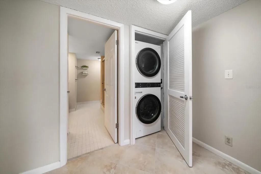 220 Belleview Boulevard Belleair FL 33756