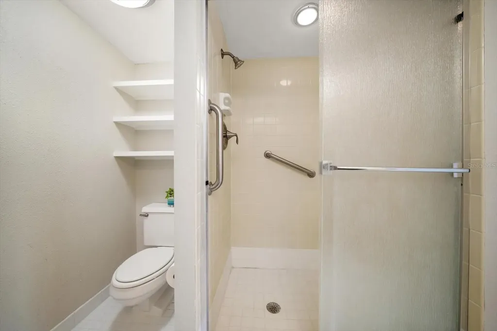 220 Belleview Boulevard Belleair FL 33756