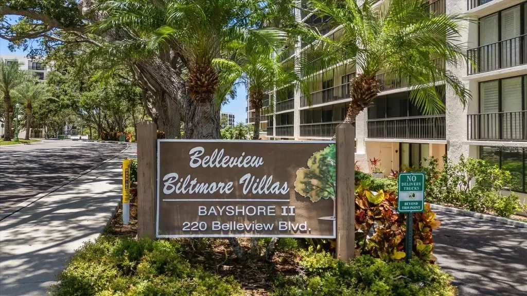 220 Belleview Boulevard Belleair FL 33756