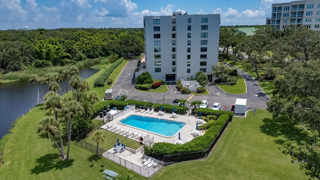 220 Belleview Boulevard Belleair FL 33756