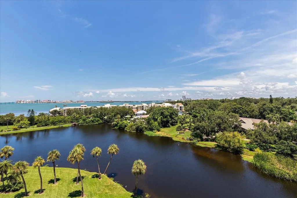 220 Belleview Boulevard Belleair FL 33756