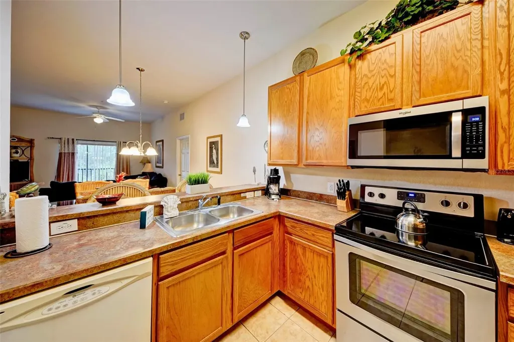 609 Gran Bahama Boulevard Davenport FL 33897