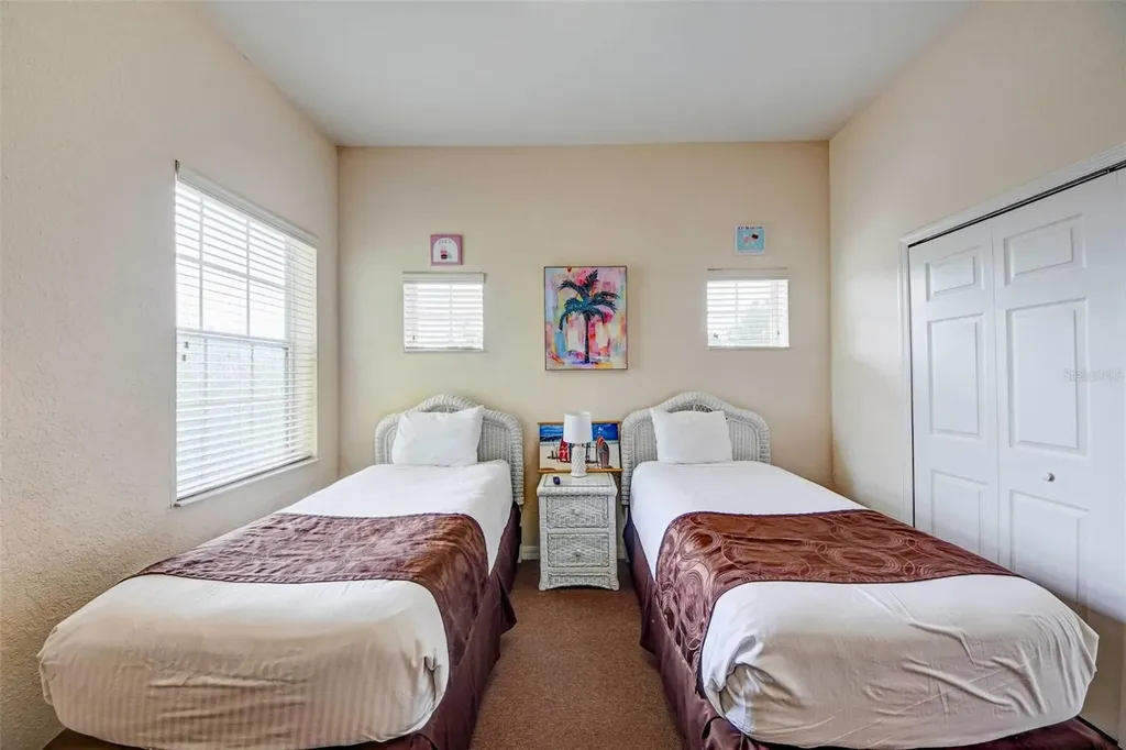 609 Gran Bahama Boulevard Davenport FL 33897