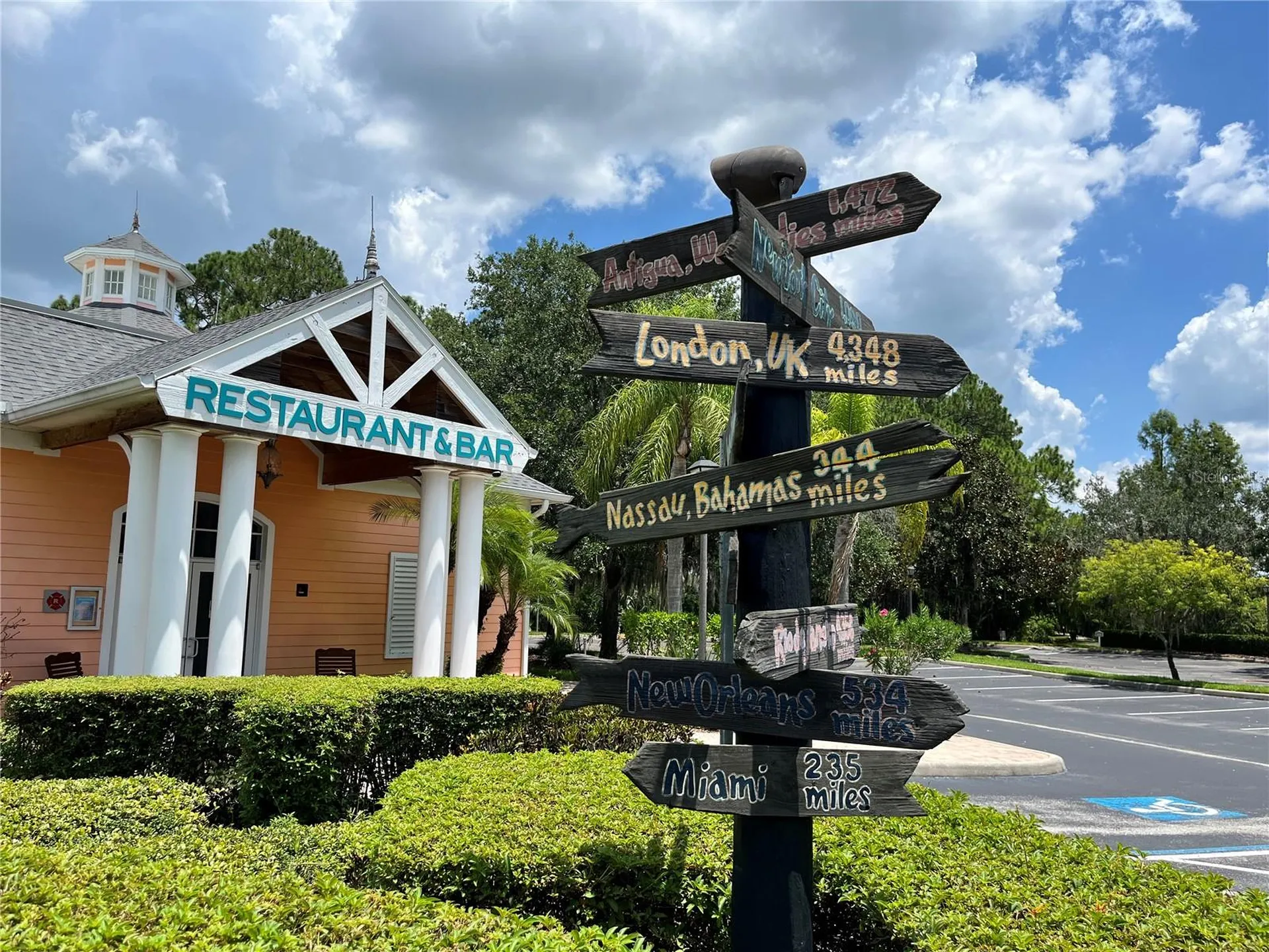 609 Gran Bahama Boulevard Davenport FL 33897