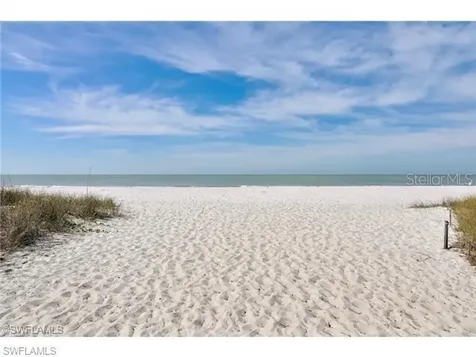 1900 Alamanda Drive Naples FL 34102
