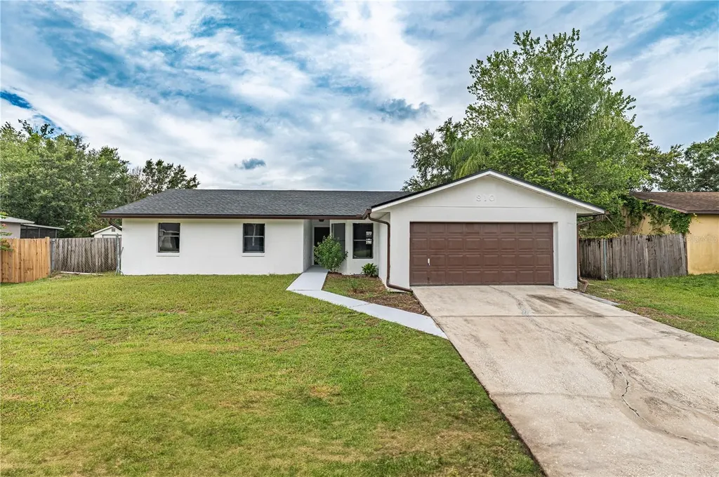 810 Mountbatten Lane Kissimmee FL 34758
