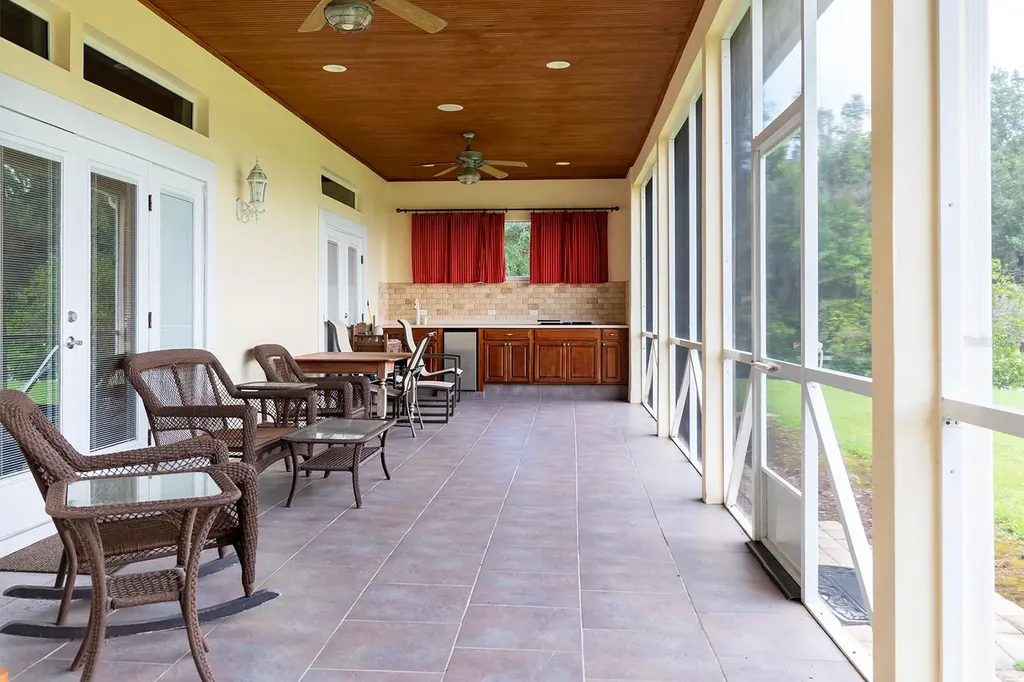 590 Crescent Street Umatilla FL 32784