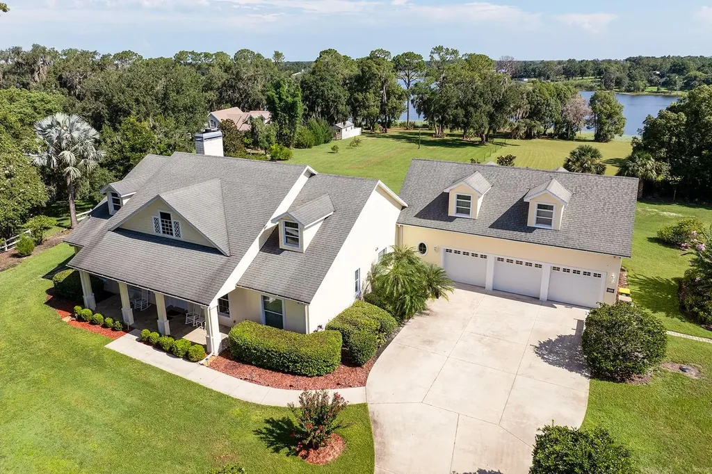 590 Crescent Street Umatilla FL 32784