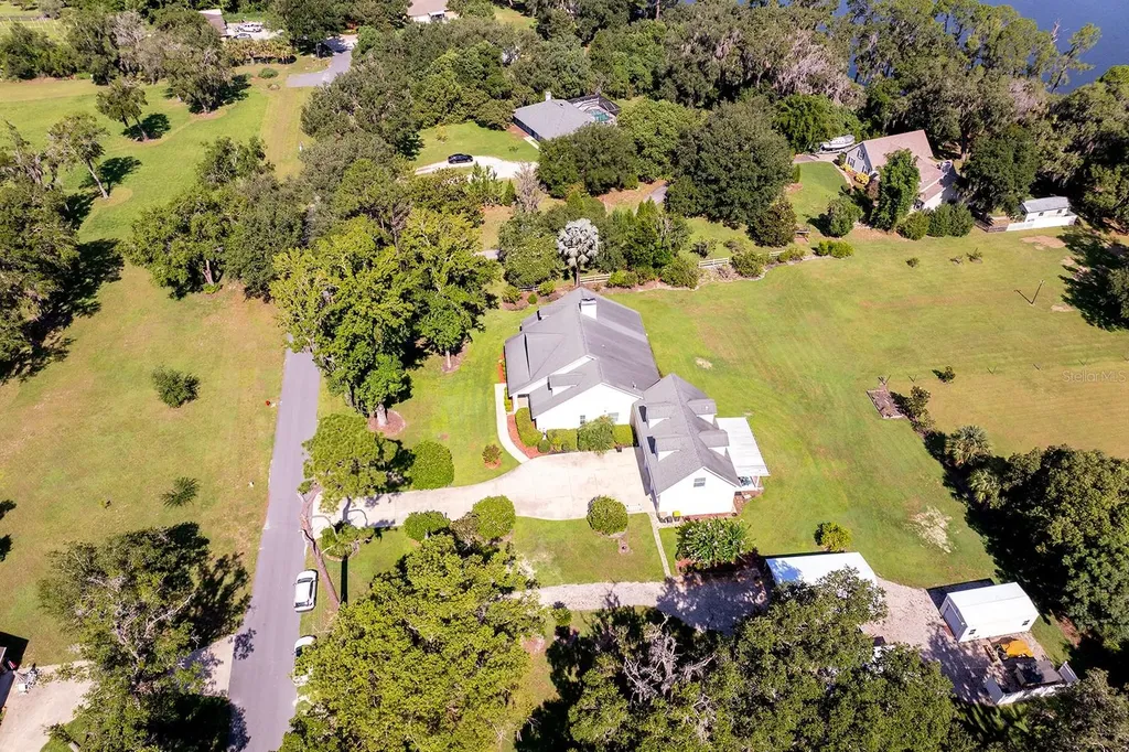 590 Crescent Street Umatilla FL 32784