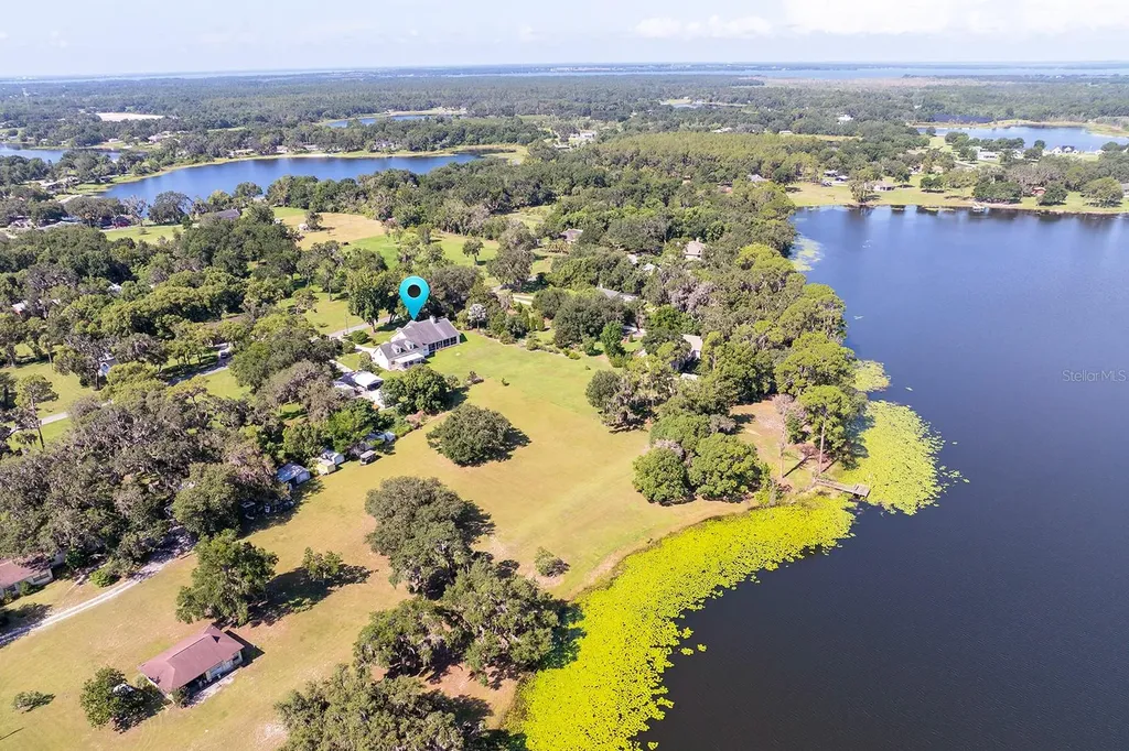 590 Crescent Street Umatilla FL 32784