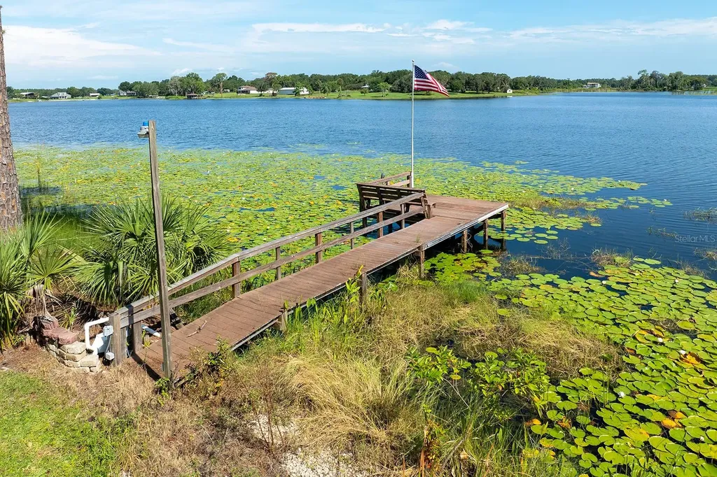590 Crescent Street Umatilla FL 32784