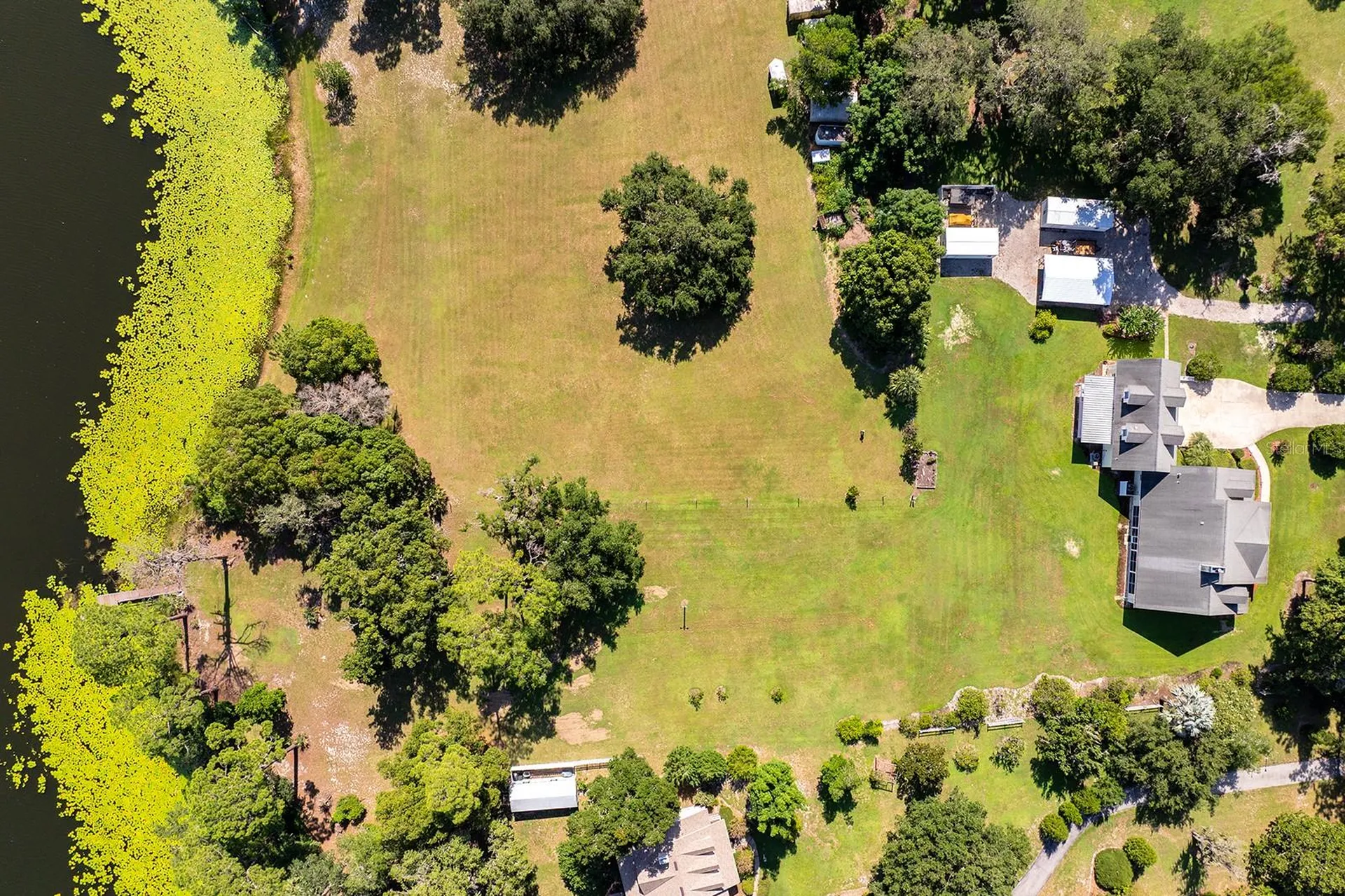 590 Crescent Street Umatilla FL 32784