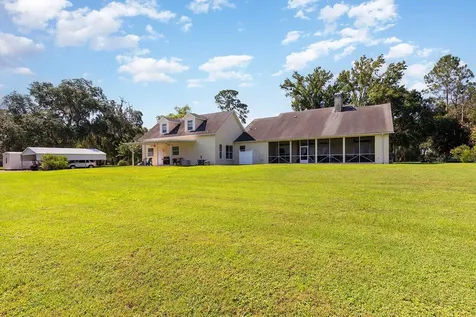 590 Crescent Street Umatilla FL 32784