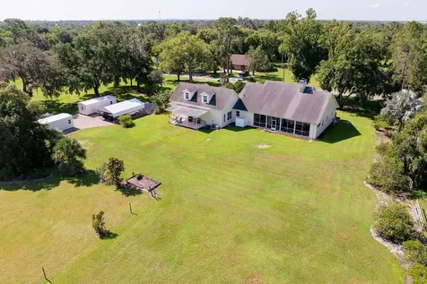 590 Crescent Street Umatilla FL 32784