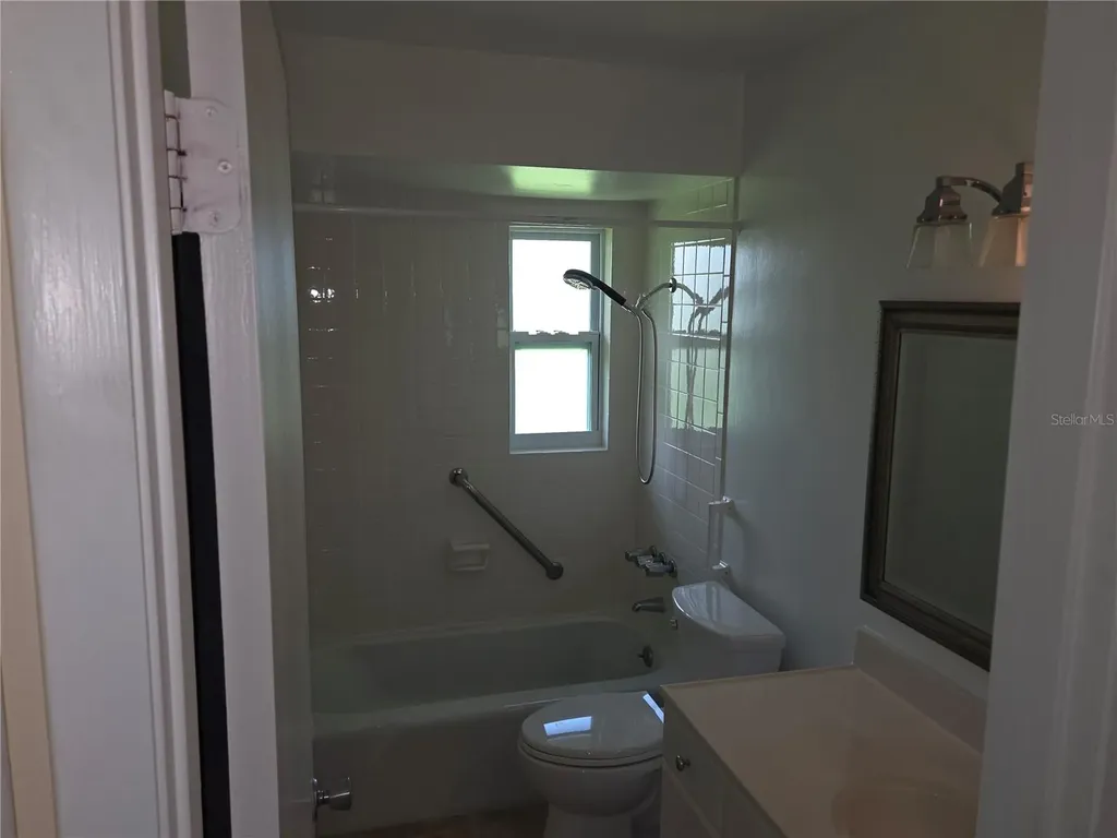 3304 Mcdill Road Bradenton FL 34207