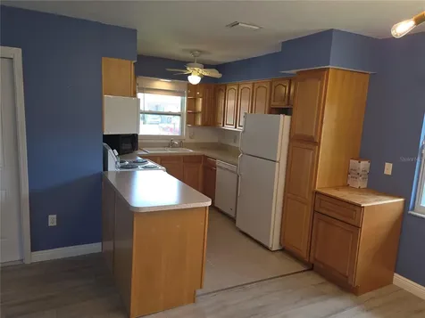 3304 Mcdill Road Bradenton FL 34207