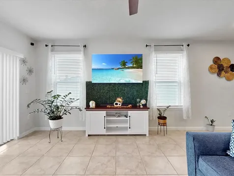 1484 Eucalyptus Way Davenport FL 33837