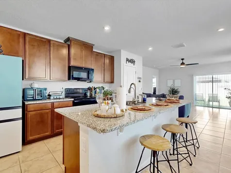 1484 Eucalyptus Way Davenport FL 33837