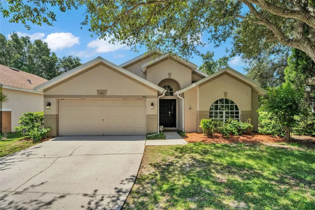 7601 Wiltshire Park Place Apollo Beach FL 33572