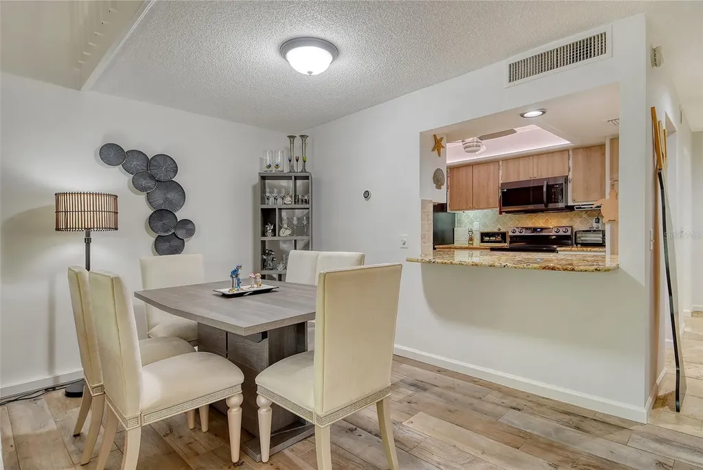 2055 Gulf Of Mexico Drive Longboat Key FL 34228