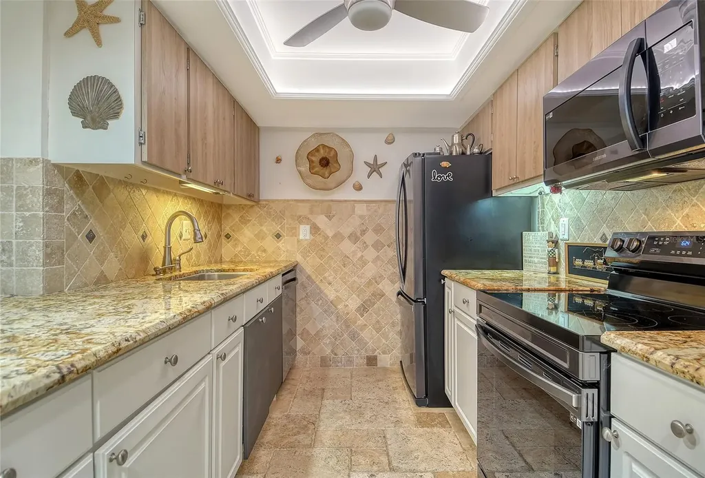 2055 Gulf Of Mexico Drive Longboat Key FL 34228