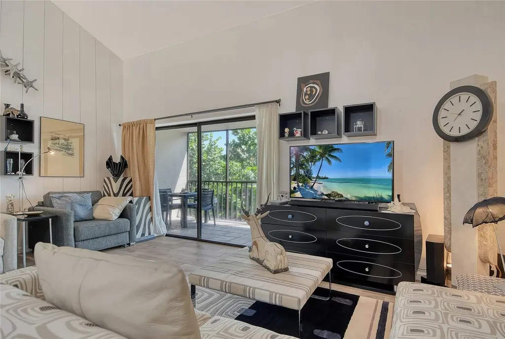2055 Gulf Of Mexico Drive Longboat Key FL 34228