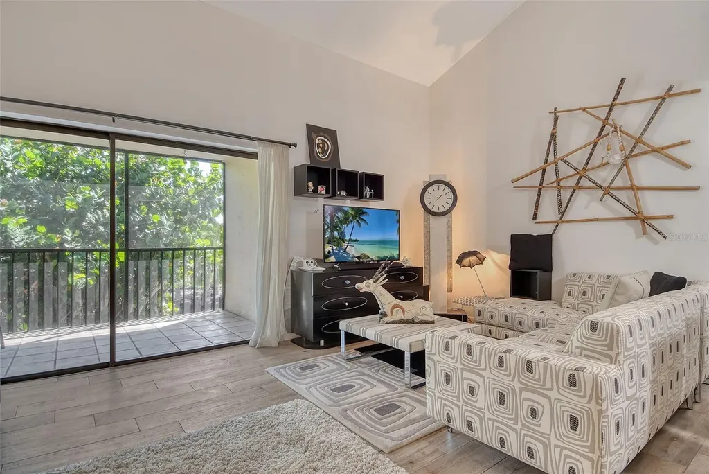 2055 Gulf Of Mexico Drive Longboat Key FL 34228