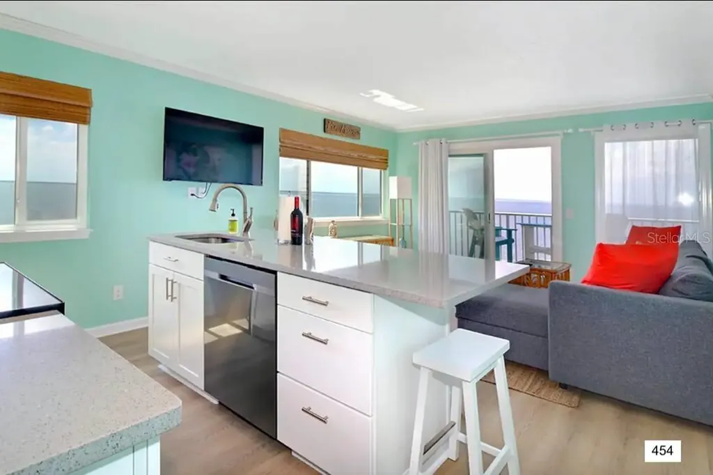 2506 N Rocky Point Drive Tampa FL 33607