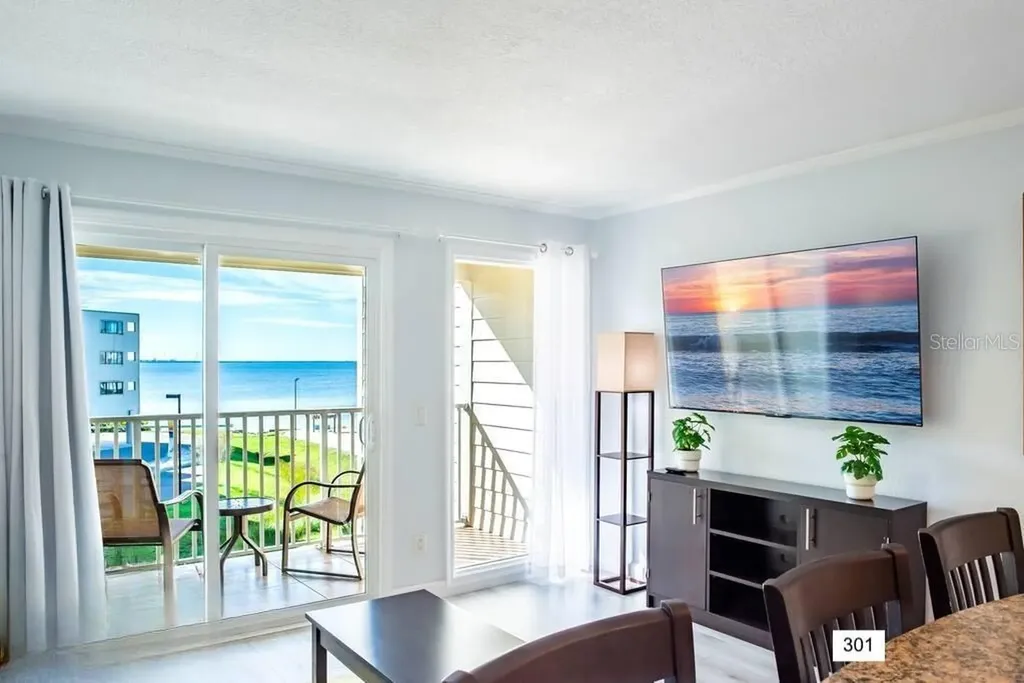 2506 N Rocky Point Drive Tampa FL 33607