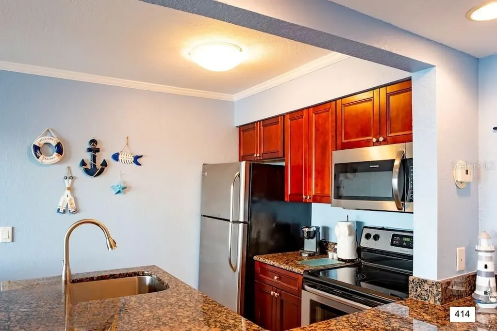 2506 N Rocky Point Drive Tampa FL 33607
