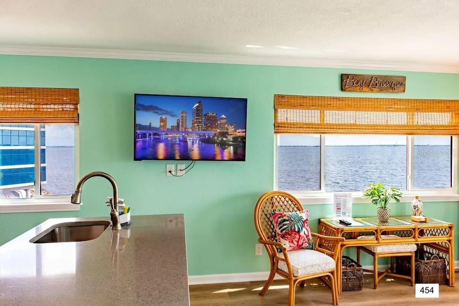 2506 N Rocky Point Drive Tampa FL 33607