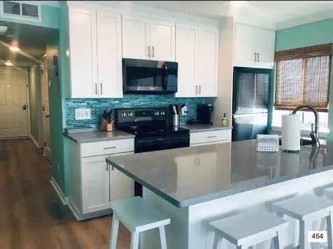 2506 N Rocky Point Drive Tampa FL 33607