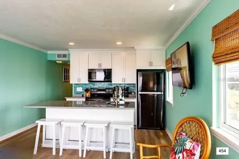 2506 N Rocky Point Drive Tampa FL 33607