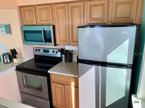 2506 N Rocky Point Drive Tampa FL 33607