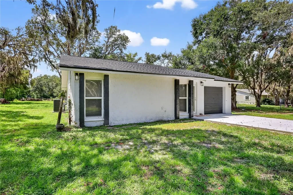 32524 Greenwood Loop Wesley Chapel FL 33545