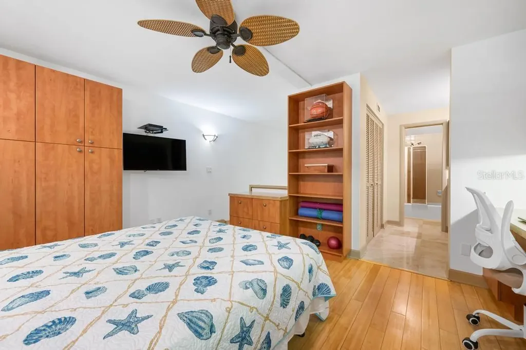 1007 Gulf Drive N Bradenton Beach FL 34217