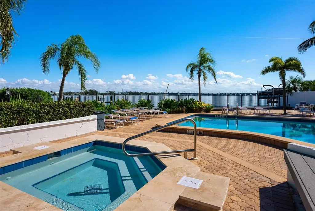 1007 Gulf Drive N Bradenton Beach FL 34217