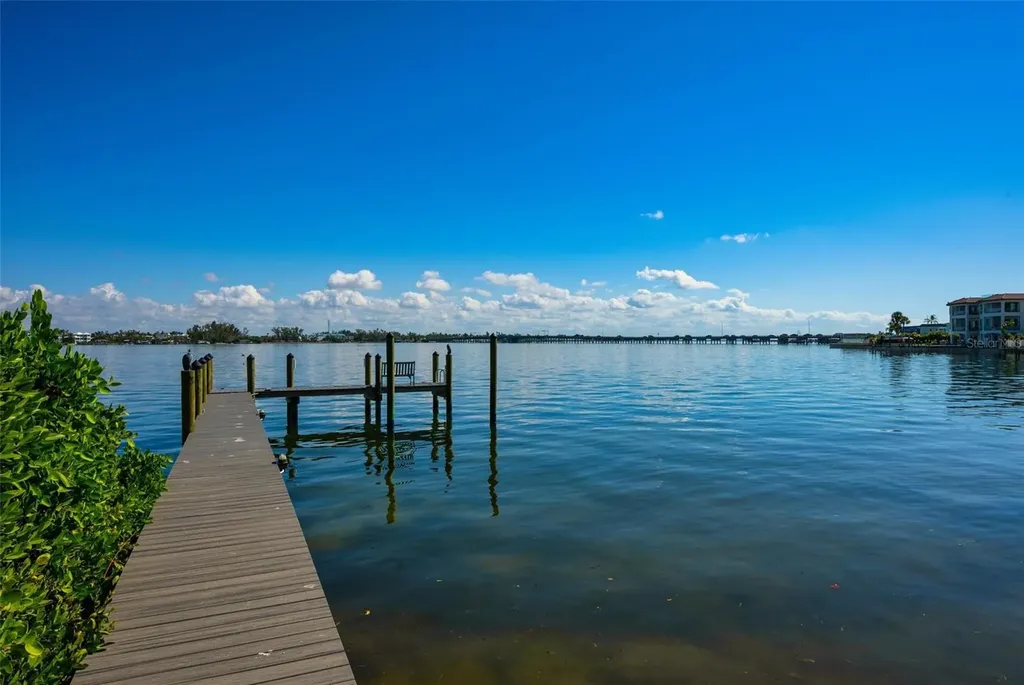 1007 Gulf Drive N Bradenton Beach FL 34217