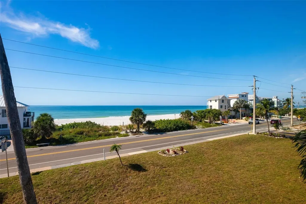 1007 Gulf Drive N Bradenton Beach FL 34217