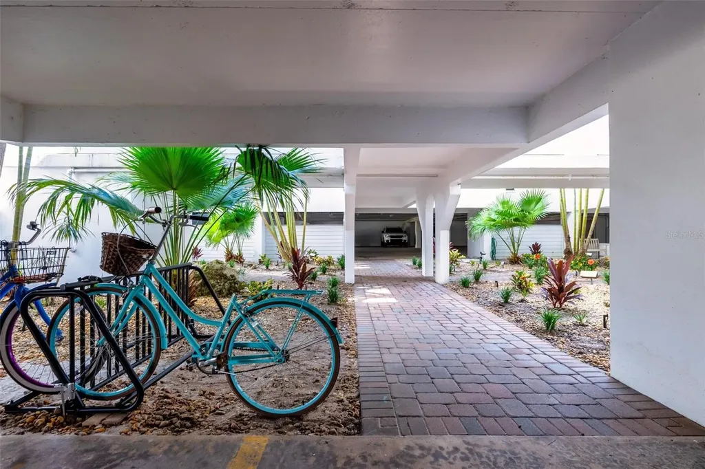 1007 Gulf Drive N Bradenton Beach FL 34217