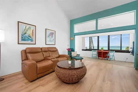 1007 Gulf Drive N Bradenton Beach FL 34217