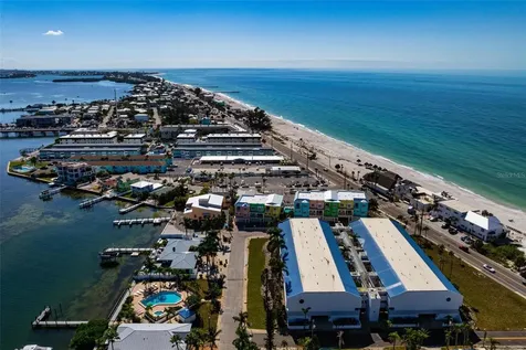 1007 Gulf Drive N Bradenton Beach FL 34217