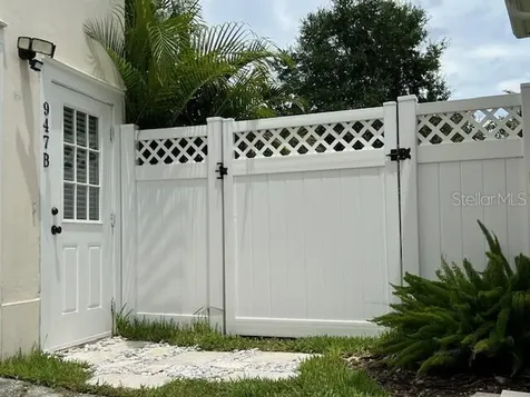 947 Spring Park Loop Kissimmee FL 34747