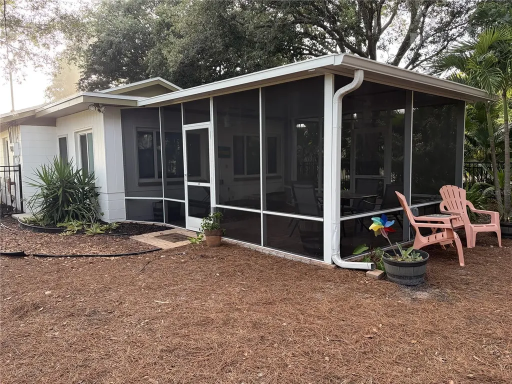 421 Riviera Street Venice FL 34285