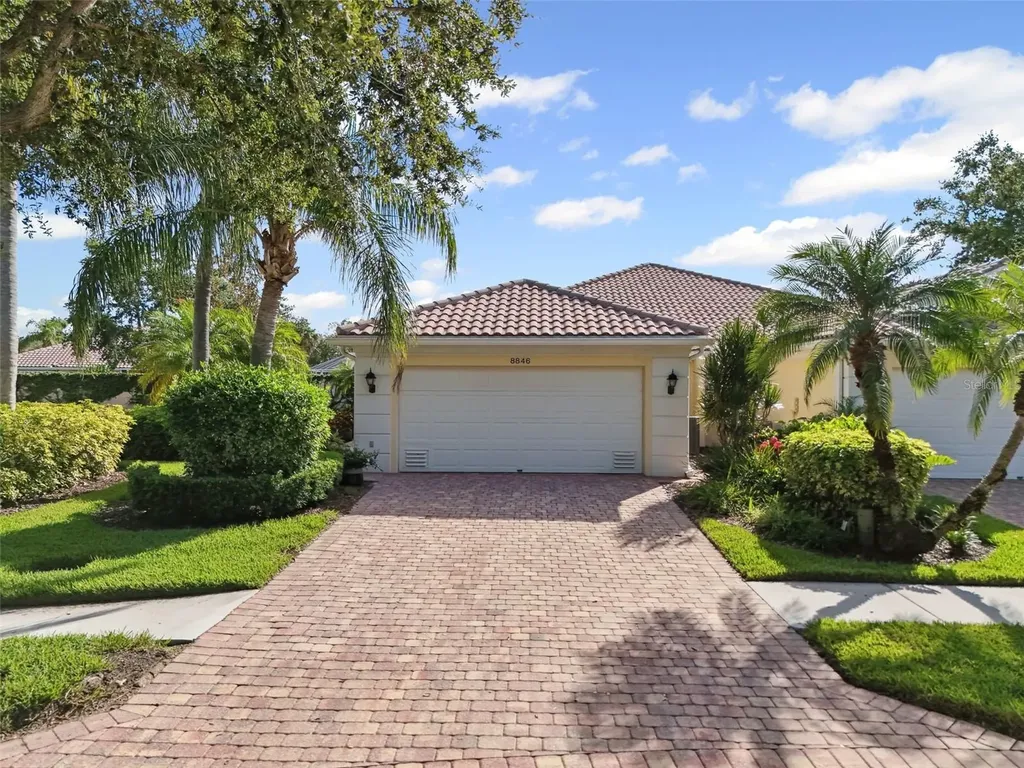 8846 Estepona Court Sarasota FL 34238
