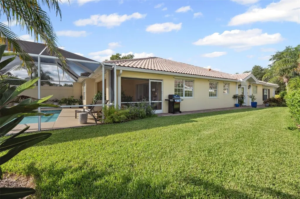 8846 Estepona Court Sarasota FL 34238