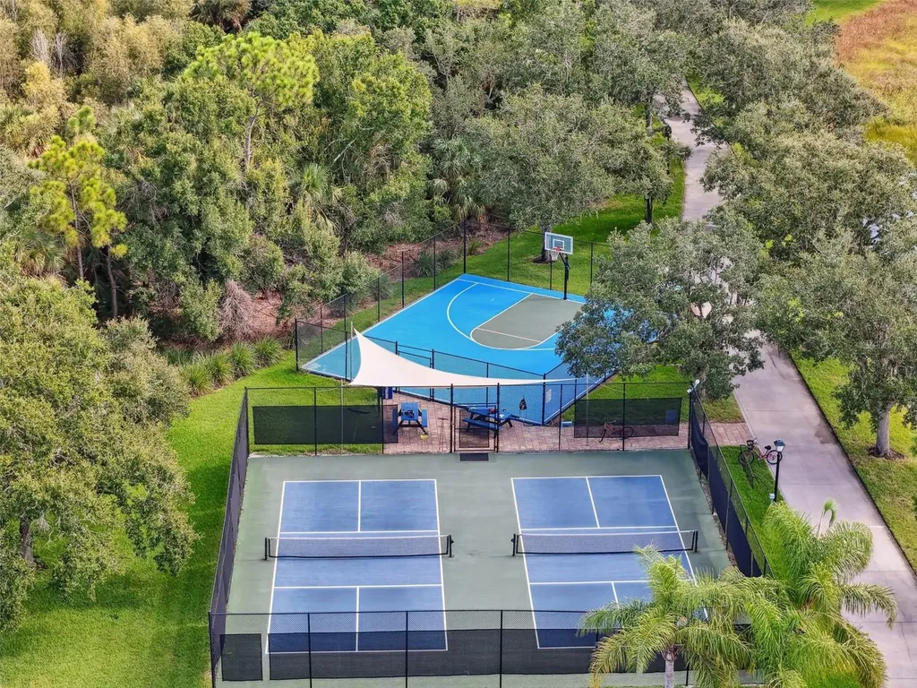 8846 Estepona Court Sarasota FL 34238
