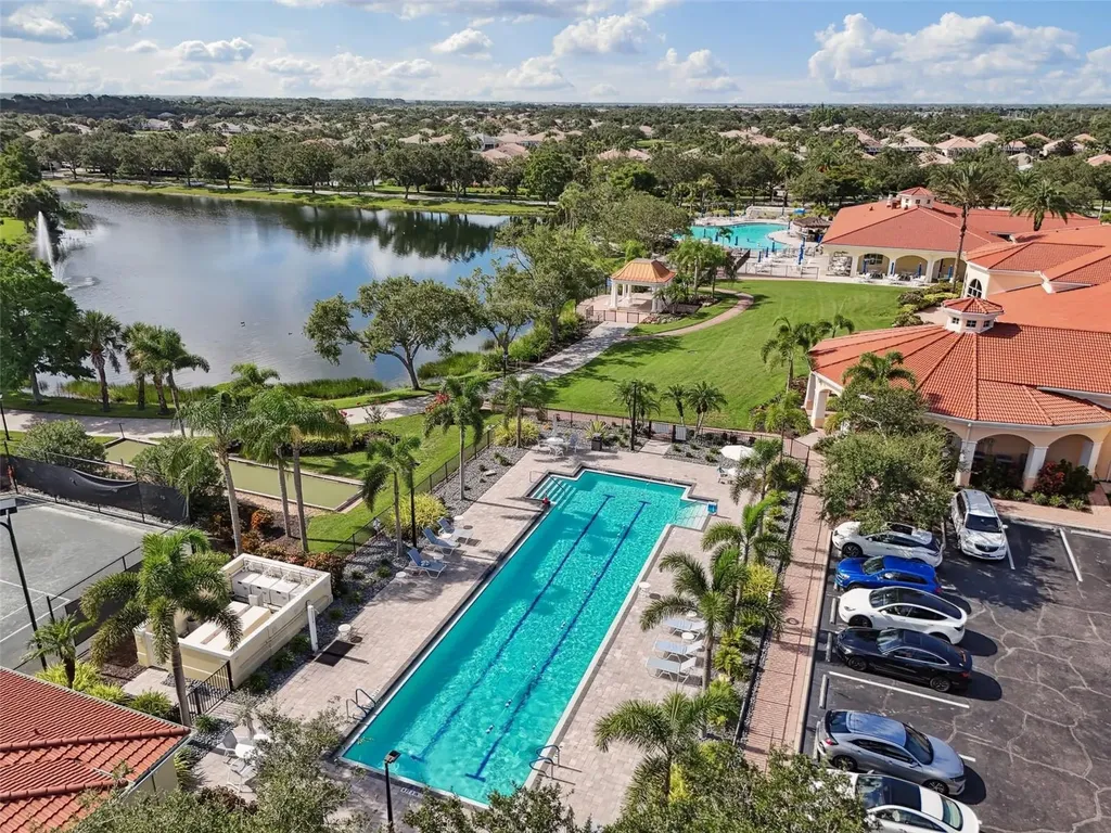 8846 Estepona Court Sarasota FL 34238