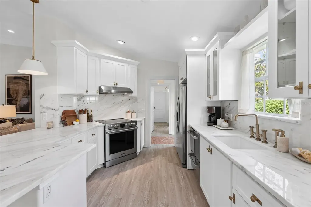 8846 Estepona Court Sarasota FL 34238
